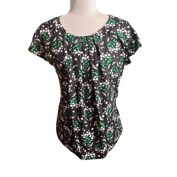 Boden silk blend floral, romantic, business casual, preppy, coastal core shirt - Picture 2 of 11